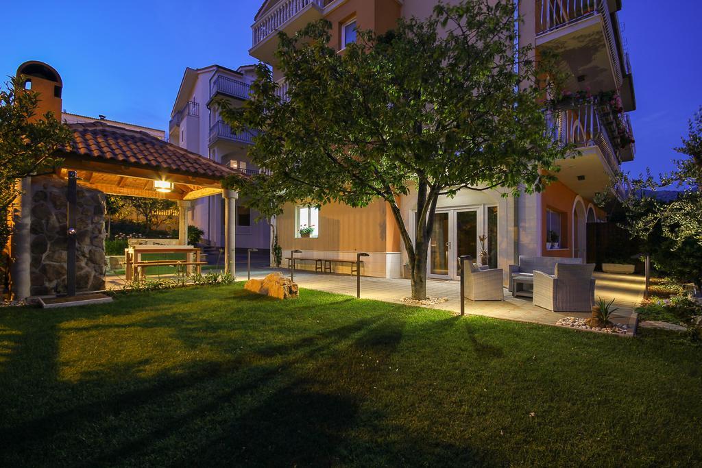 Apartments Mec & Tik Split Exterior foto