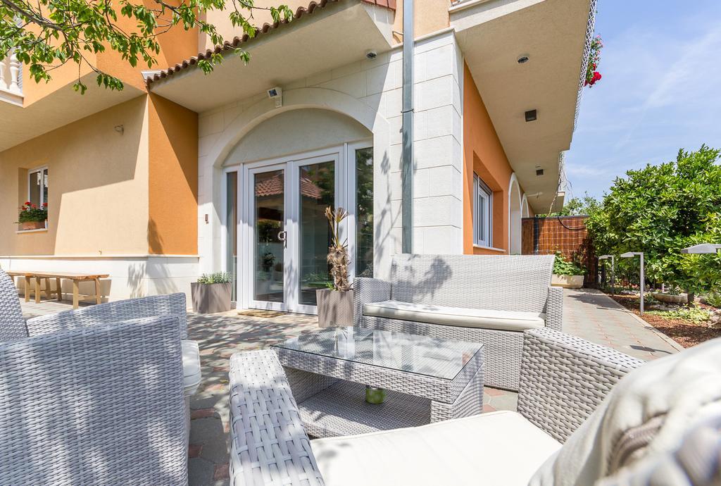 Apartments Mec & Tik Split Exterior foto